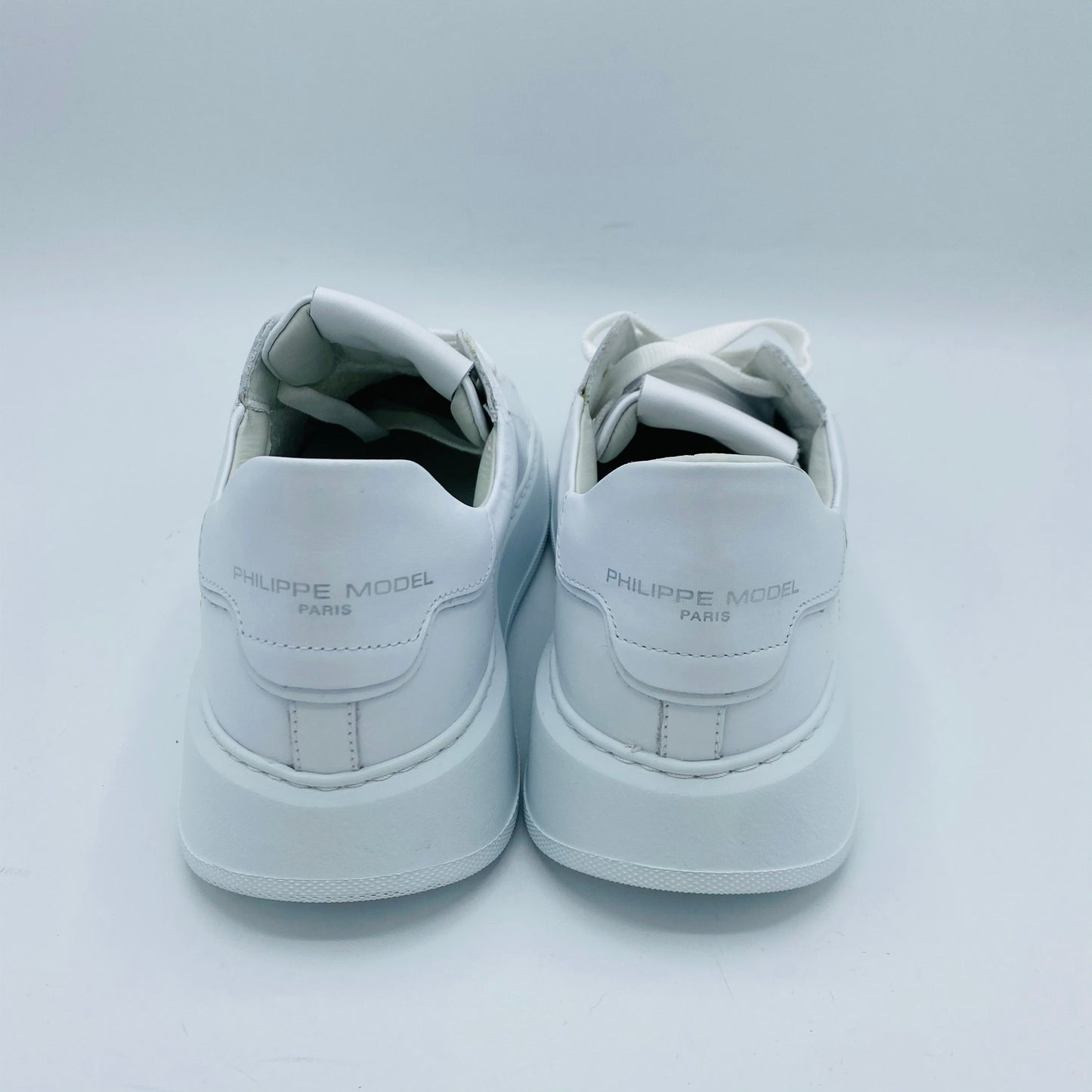 Sneaker Temple total white Philippe Model