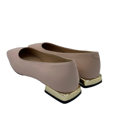 Ballerina Viola Hudson