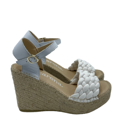 Zeppa Macarena intreccio